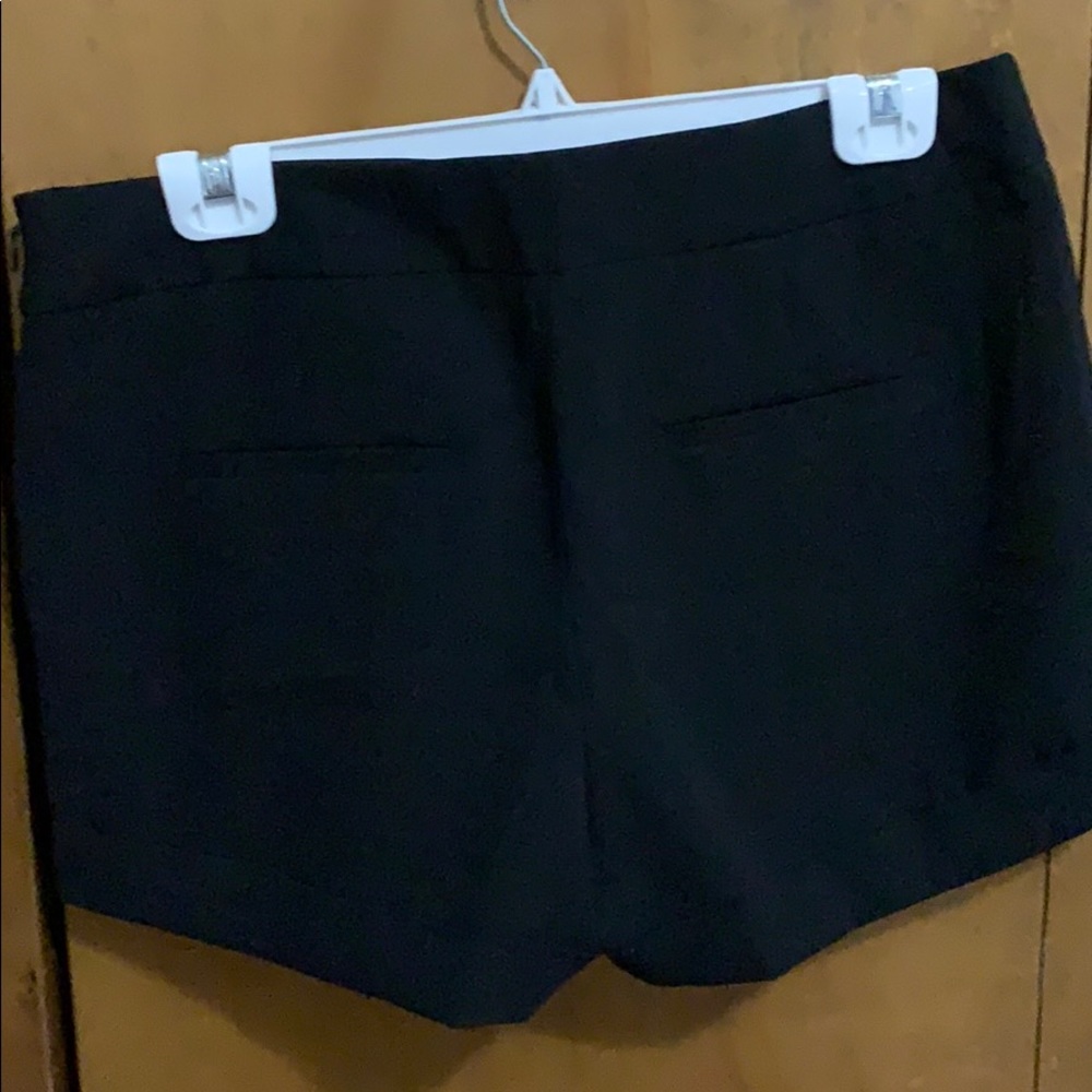 Shorts - Picture 2 of 3
